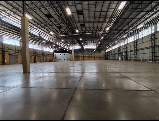 4,626M² WAREHOUSE TO LET IN GOSFORTH PARK